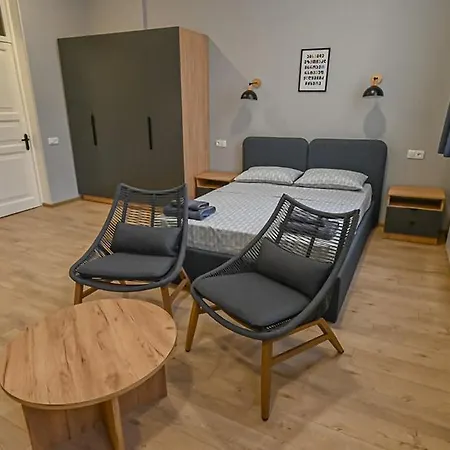 Big Studio Apt.On Liberty Square Tbilisi Exterior photo
